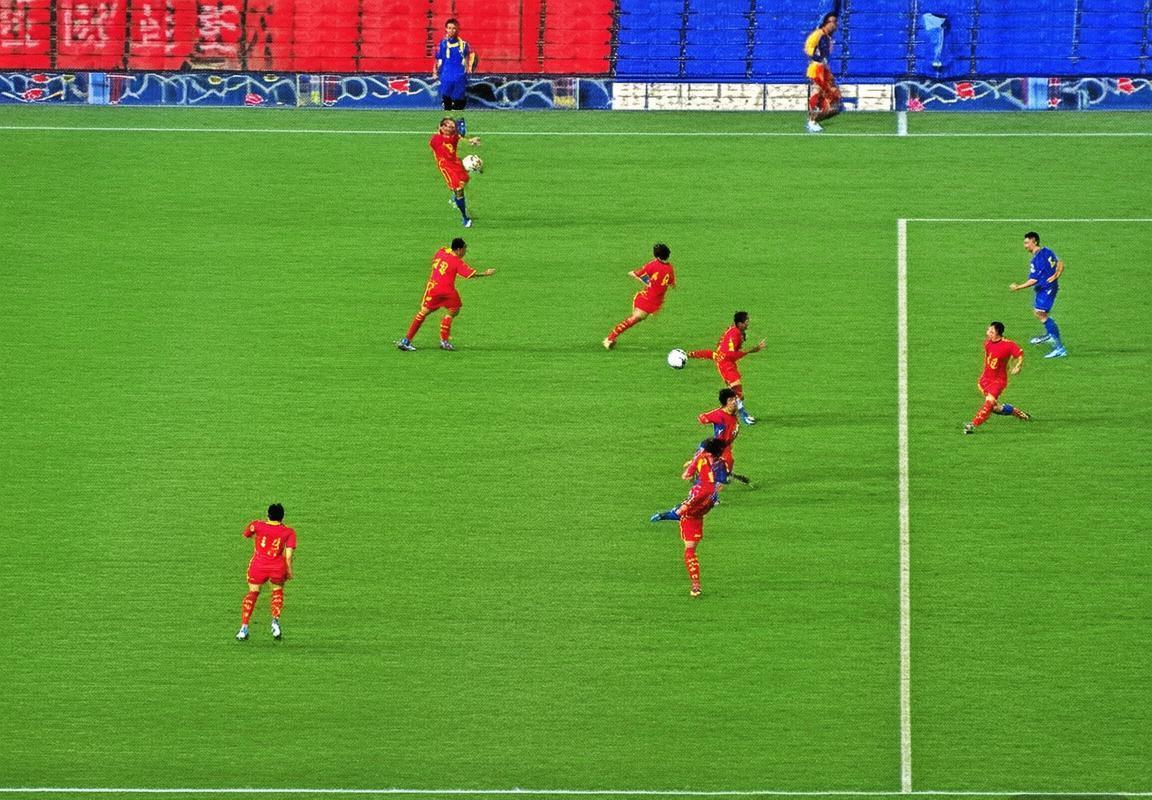 北京石家庄足球对决：战术对比与心理因素分析(图3)